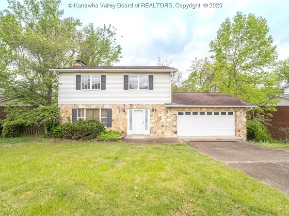 1912 Oakridge Dr, Charleston, WV 25311