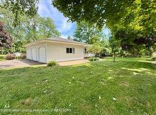 15479 S Airport Rd, Lansing, MI 48906