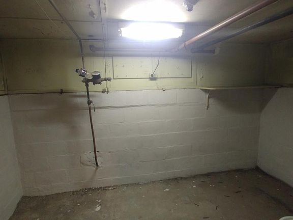 5th image of 340 Lisbon Ave