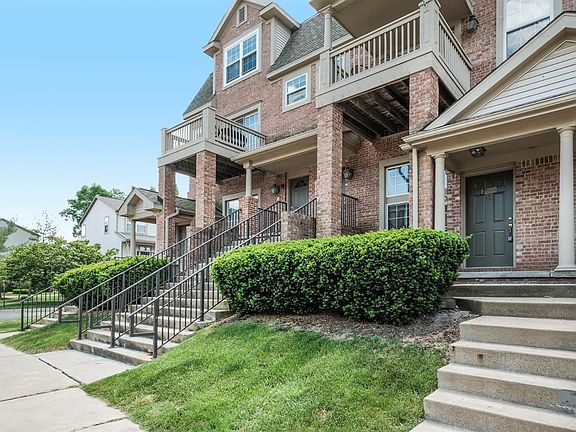 2nd image of 2854 Barclay Way