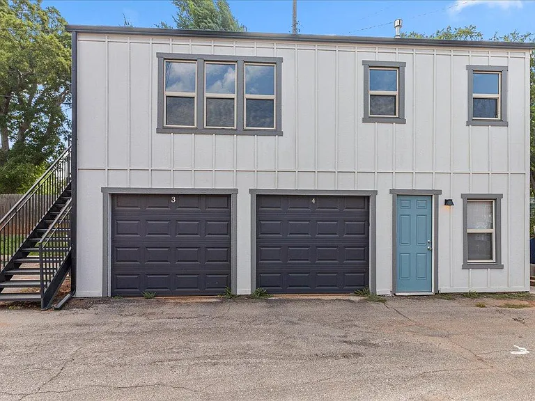 4610 N Classen Blvd #1/2 — Photo 12