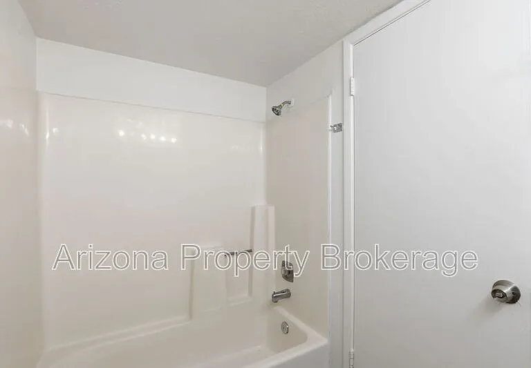 4608 W Maryland Ave #138 — Photo 12