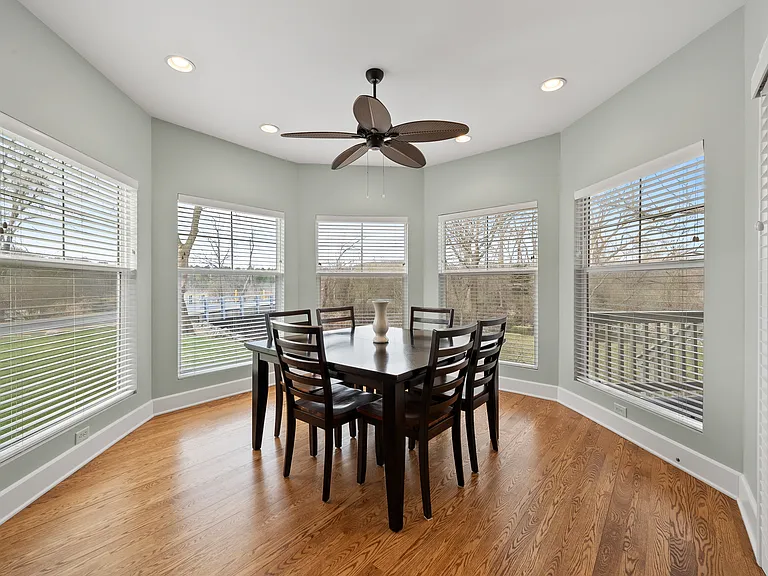501 Abbey Ridge Ct — Photo 8