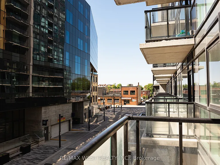 108 Garment St — Photo 10