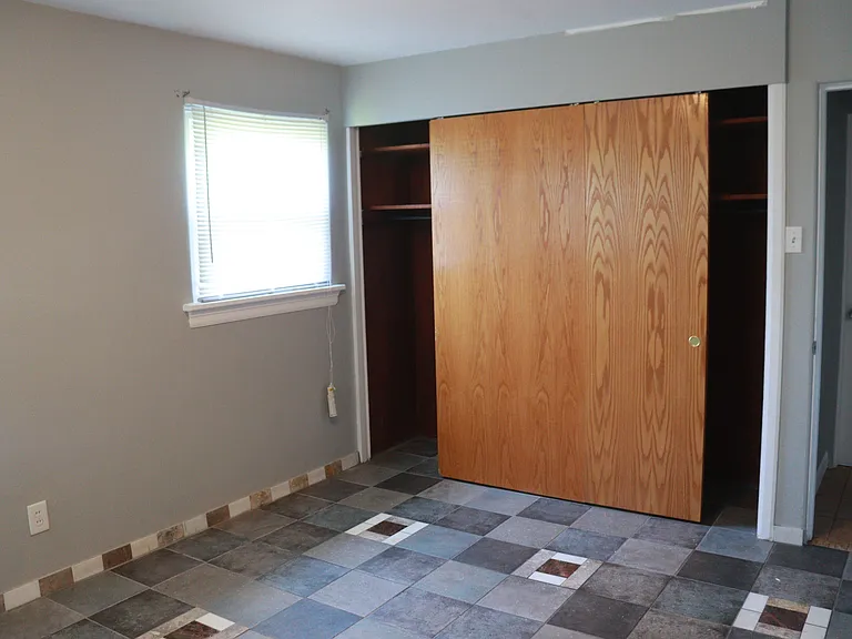 8448 Engler Ave — Photo 11