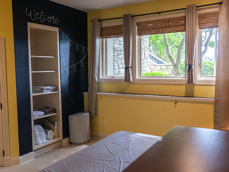 15517 Lake Shore Blvd NE — Photo 7
