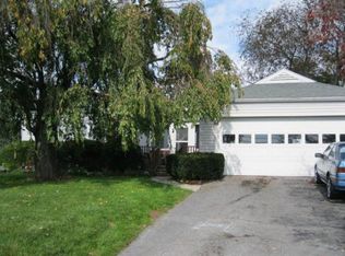 2113 Hobson Rd, Lancaster, PA 17602