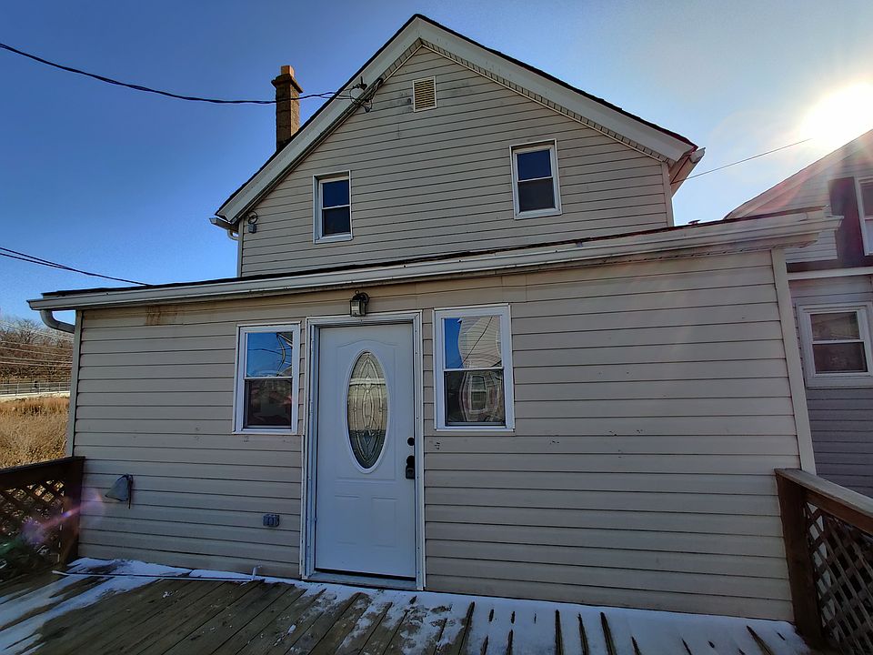 1st image of 10224 160th Ave