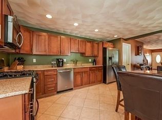 23 Cleveland St, North Andover, MA 01845