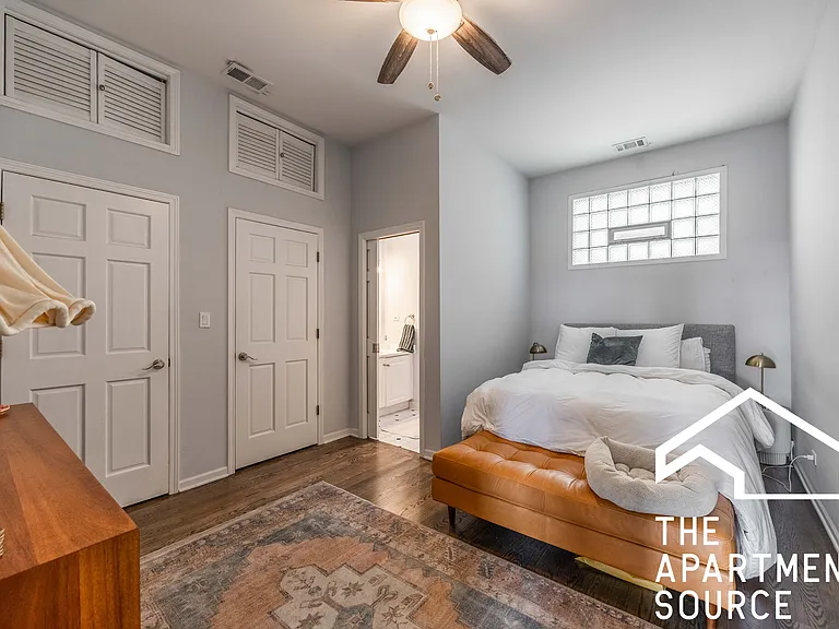 1131 W Madison St #3R — Photo 9