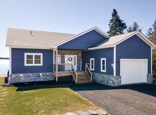 1931 Woods Bay Rd, Severn, ON L3V0V7