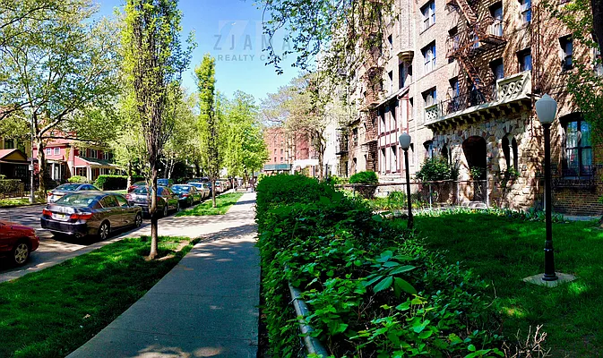 Rented by Zjama Realty Corp | media 1