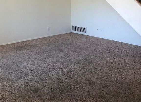4th image of 903 N Desert Ave