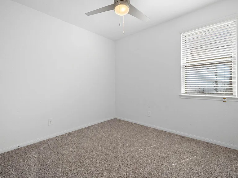 1388 Grays Gully Dr — Photo 16