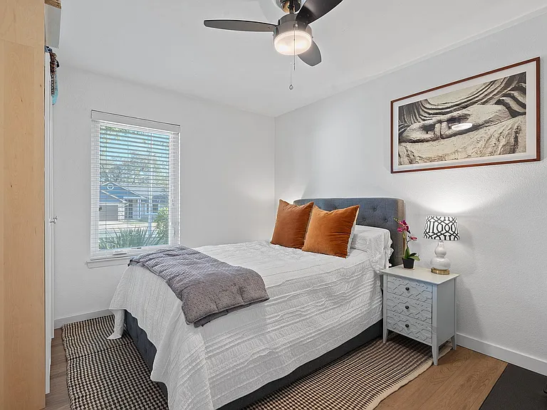 4916 Transit Cir — Photo 14