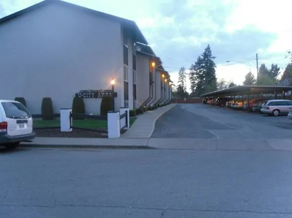 307 N Raymond Rd #A, Spokane, WA 99206