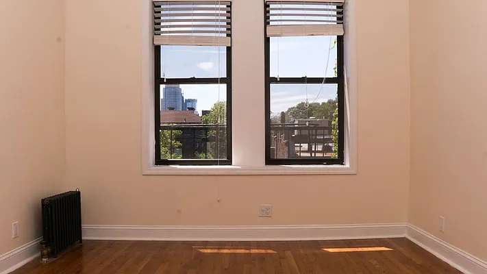 Rented by Nooklyn NYC LLC | media 48