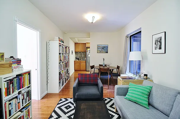 Rented by Julianna Realty Corp | media 9