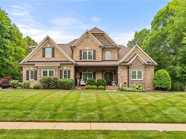 7336 Henson Forest Dr, Summerfield, NC 27358