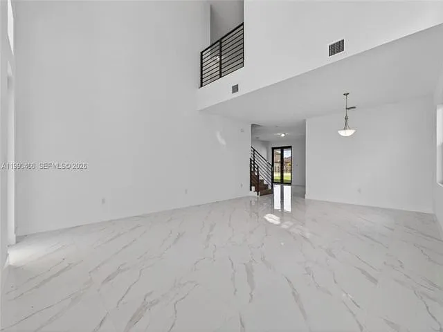 15441 SW 20th Ln — Photo 17