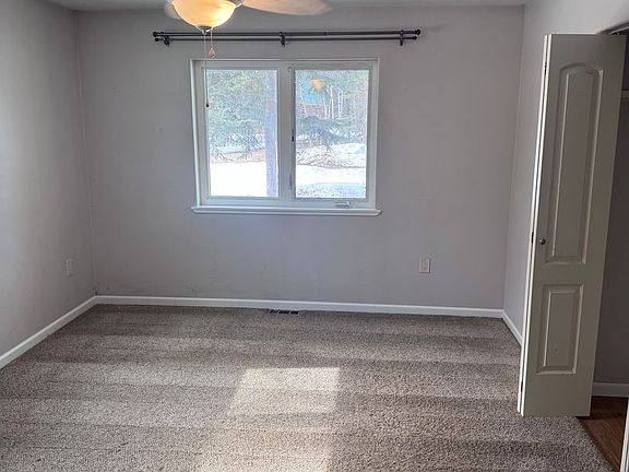 4th image of 970 Land Otter Dr #B