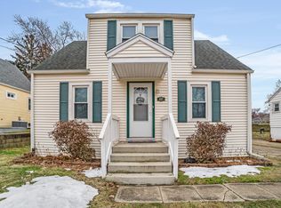 427 Parker Ave, Kalamazoo, MI 49001