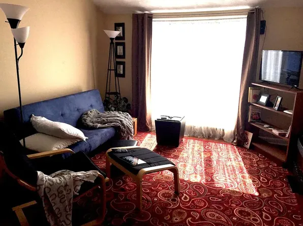 35 Derby St Unit 3, Somerville, MA 02145