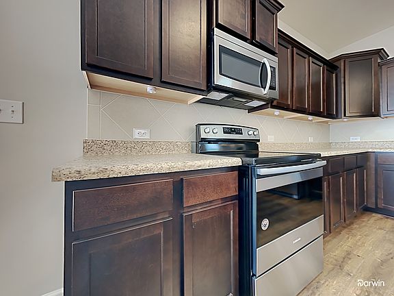 3rd image of 209 Whispering Hills Dr