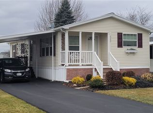 6360 Murphy Dr, Victor, NY 14564