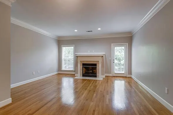 226 Acklen Park Dr — Photo 2