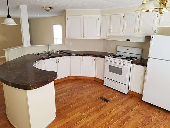 2nd image of 13853 Bronte Dr N #23