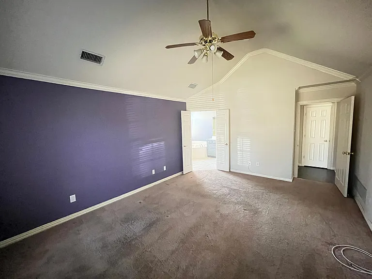 6021 Blue Spruce Ln — Photo 11
