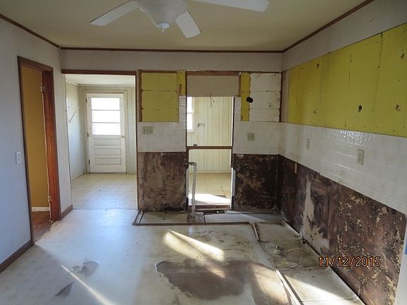 3rd image of 6650 Stucki Dr