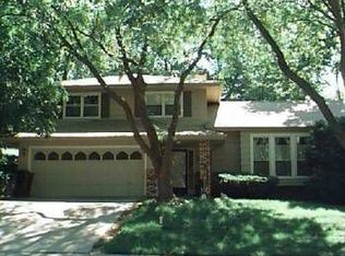 11743 Quail Dr, Bellevue, NE 68123