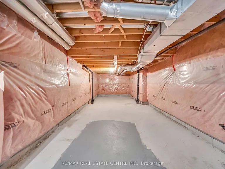 4215 Cole Cres — Photo 47
