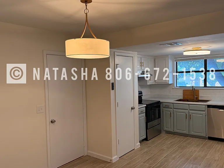 1332 Montclair Dr — Photo 7