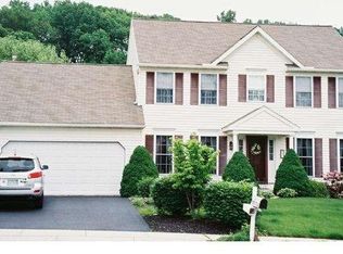 411 Wingspread Ct, Reading, PA 19606