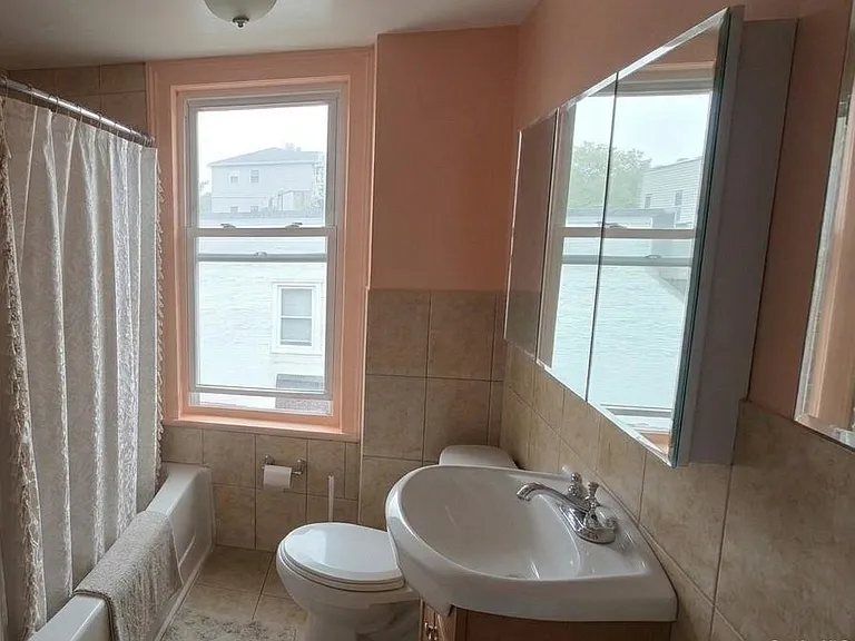 63 Broad St — Photo 7