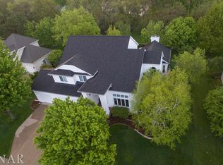 2109 Foxtail Rd, Bloomington, IL 61704