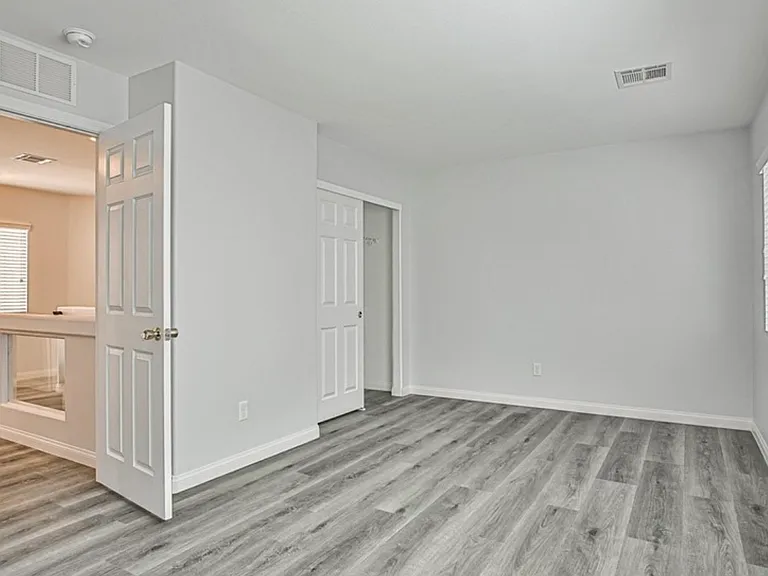 5390 Montauck Ave — Photo 30