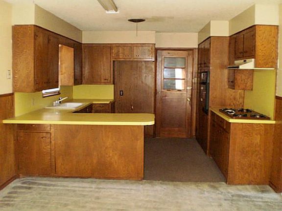 4th image of 1938 Westview Dr