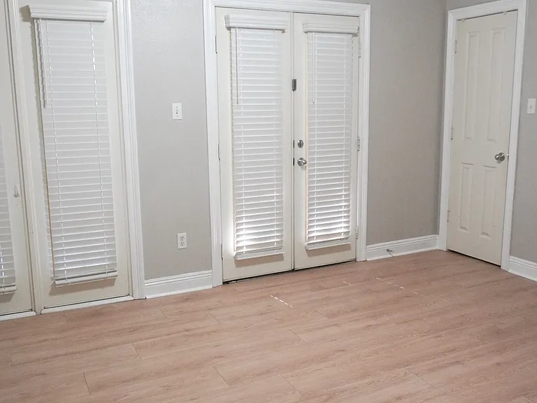 5395 Arlington Ct — Photo 8