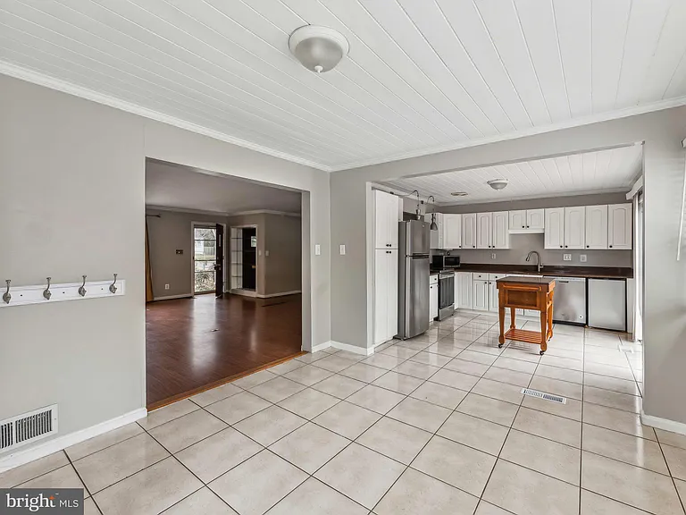 3503 Maple Ct — Photo 12