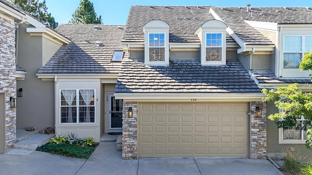 4 bed, 3517 sqft, $4,000 — Photo 1