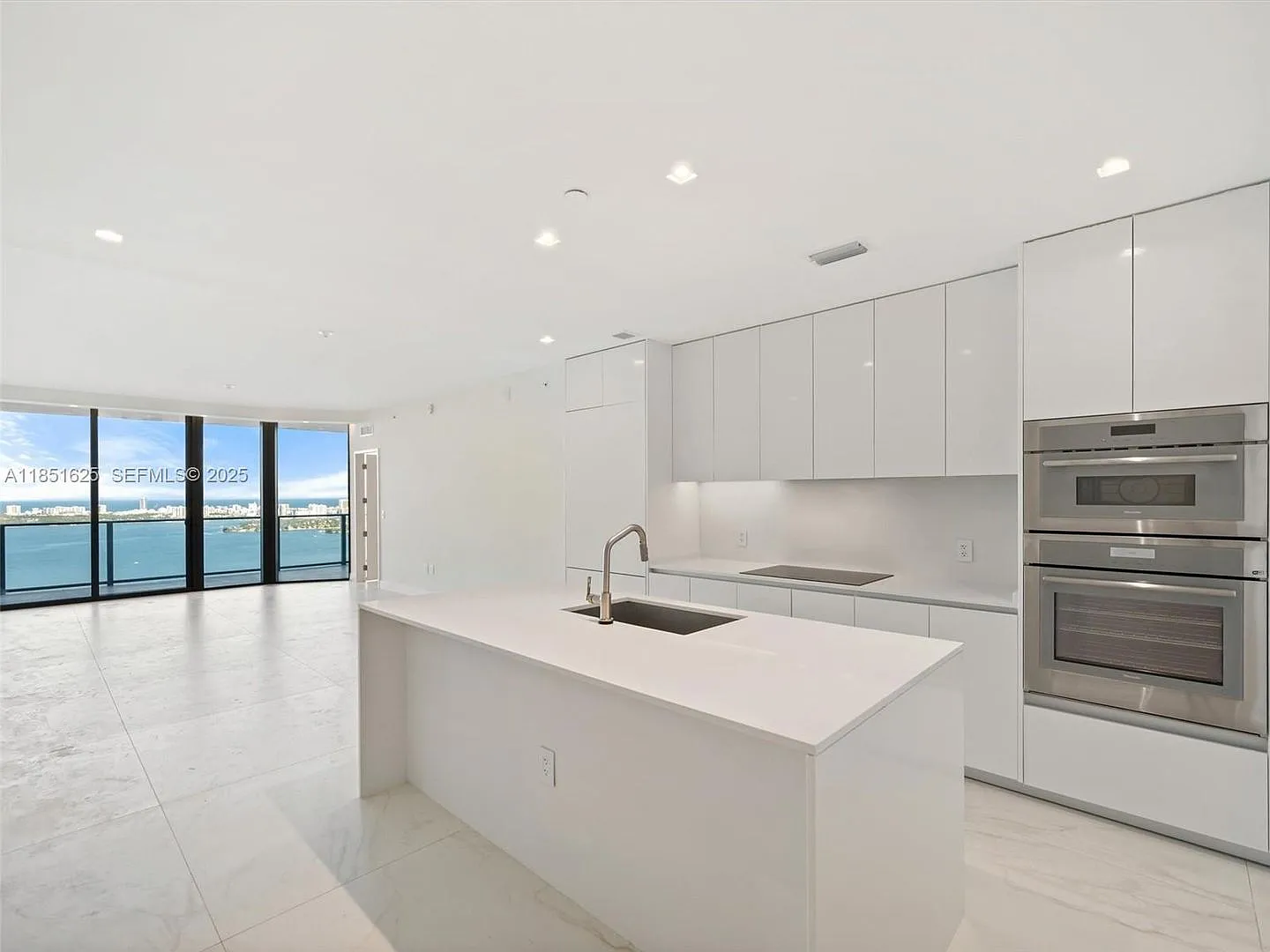 700 NE 24th Street 4305, Miami, FL 33137 — Photo 2