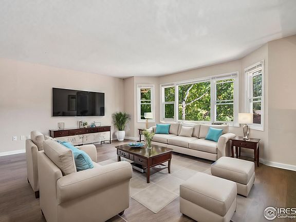 2nd image of 3009 Southmoor Ct