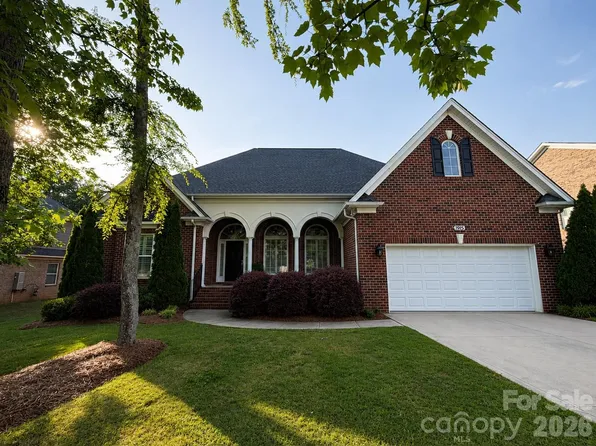 7915 Grove Hall Ave, Mint Hill, NC 28227