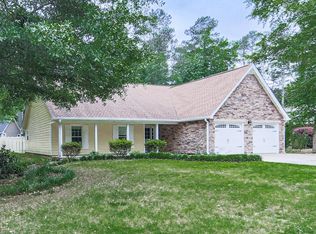 2523 Country Lake Cir, Powder Springs, GA 30127
