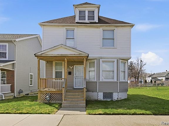 2nd image of 5729 Maxwell St