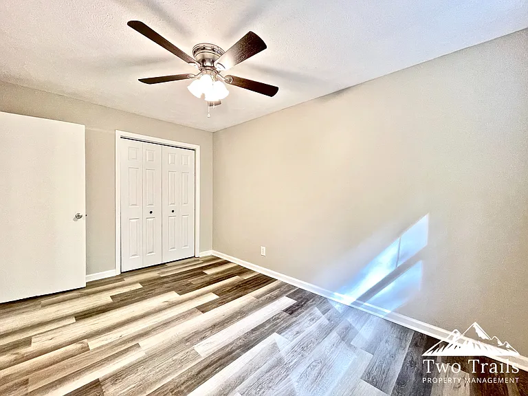 555 Finley Cove Rd — Photo 6